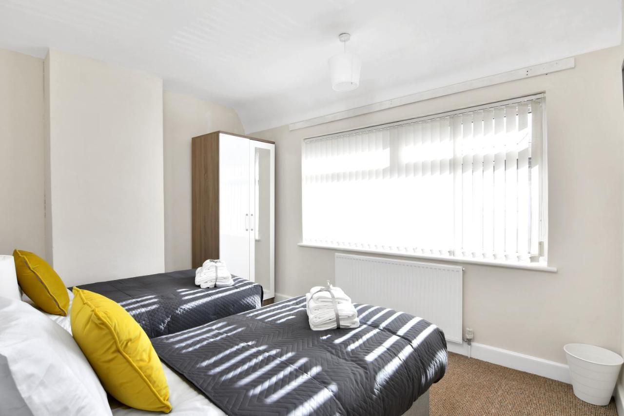 Xclusive Living Stay Near Airport & Nec, The Whitecroft Sheldon  Exterior foto